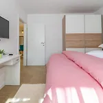Apartment 4 & 6